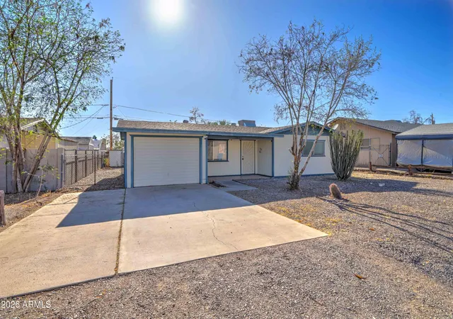 Homes for sale in Apache Junction, AZ | 1880 S Coconino Dr, Apache Junction, AZ 85120 | MLS# 7040074