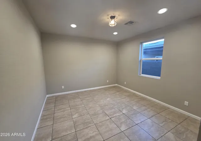 Photo 4 of Single family home for sale at 913 E Fremont Rd #3, Phoenix, AZ 85042 | MLS# 7046974 | Listing updated on 2026-09-18