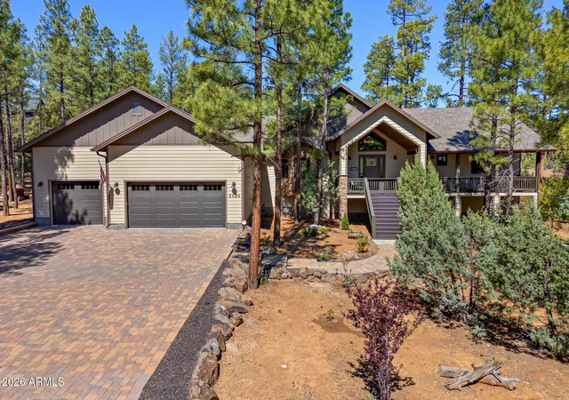 Photo 1 of Single family home for sale at 2101 S Trillium Ln, Show Low, AZ 85901 | MLS# 7040096 | Listing updated on 2026-08-18