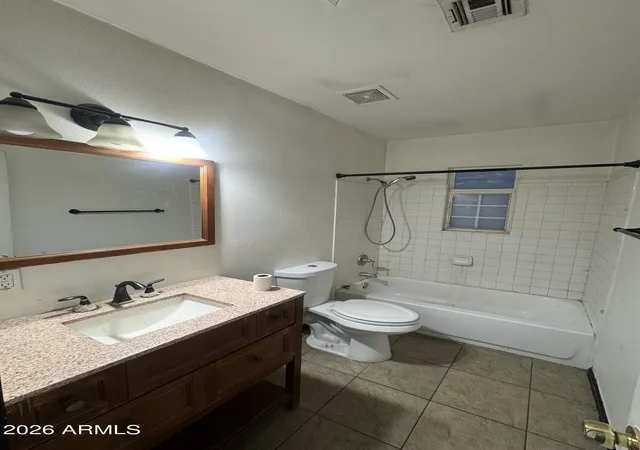 Photo 4 of Single family home for sale at 126 N Hunt Dr W, Mesa, AZ 85203 | MLS# 7040187 | Listing updated on 2026-08-20