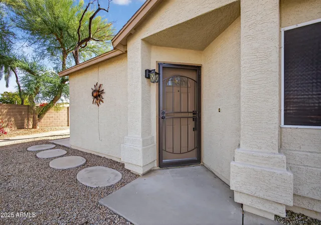 Photo 3 of Sale Pending at 6831 S Oakmont Dr, Chandler, AZ 85249 | MLS# 7040521 | Listing updated on 2026-10-08