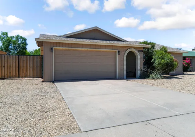 3rd image of 2421 W Brooks St, Chandler, AZ 85224 | MLS# 7040910
