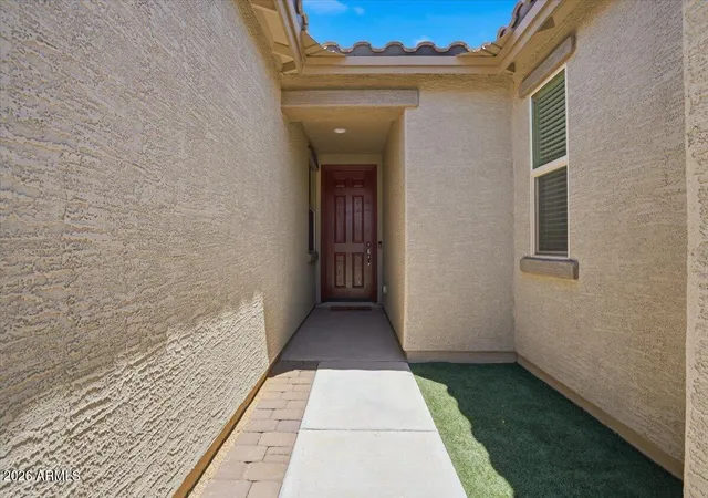Photo 4 of Single family home for sale at 22555 N Diamond Dr, Maricopa, AZ 85138 | MLS# 7040240 | Listing updated on 2026-08-24