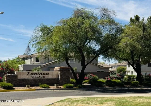 Photo 3 of Sale Pending at 3850 S Laurel Way, Chandler, AZ 85286 | MLS# 7040481 | Listing updated on 2026-09-10