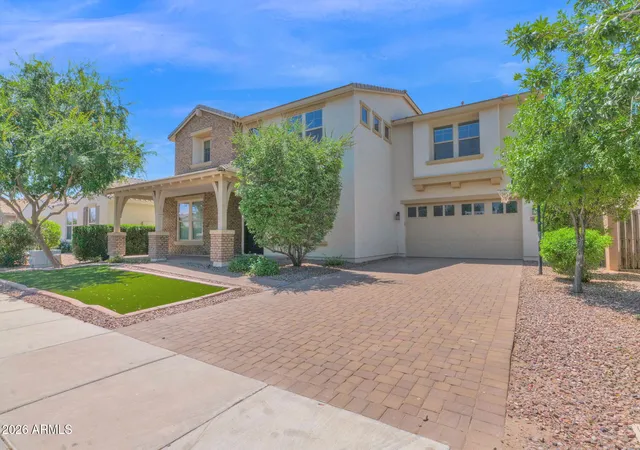 Photo 2 of Single family home for sale at 3647 E Blue Spruce Ln, Gilbert, AZ 85298 | MLS# 7042316 | Listing updated on 2026-09-11