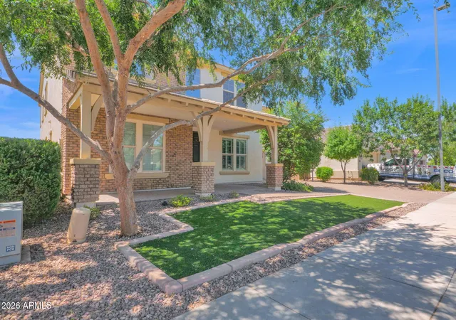 Photo 3 of Single family home for sale at 3647 E Blue Spruce Ln, Gilbert, AZ 85298 | MLS# 7042316 | Listing updated on 2026-09-11