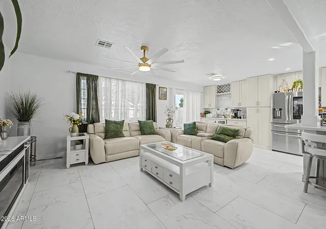 Photo 4 of Single family home for sale at 3201 W Willow Ave, Phoenix, AZ 85029 | MLS# 7041488 | Listing updated on 2026-08-29