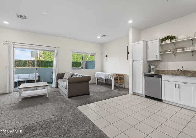 3rd image of 8267 N 22Nd Dr, Phoenix, AZ 85021 | MLS# 7063368