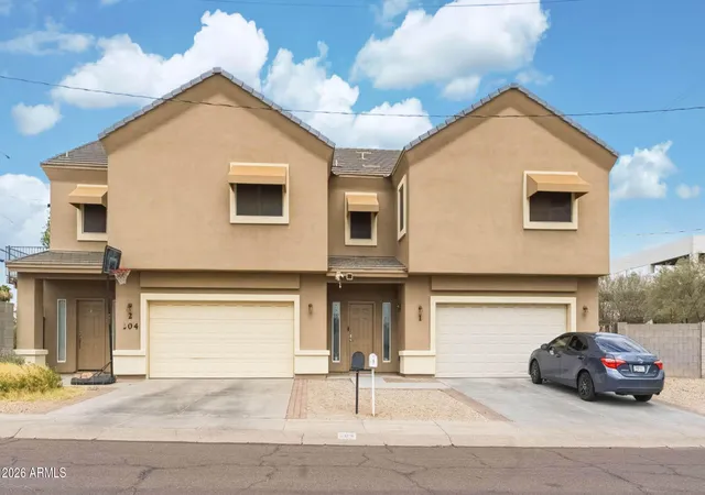 Photo 1 of Townhouse for sale at 204 E Hatcher Rd, Phoenix, AZ 85020 | MLS# 7045330 | Listing updated on 2026-09-16