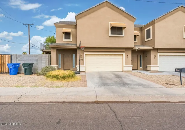 Photo 4 of Townhouse for sale at 204 E Hatcher Rd, Phoenix, AZ 85020 | MLS# 7045330 | Listing updated on 2026-09-16