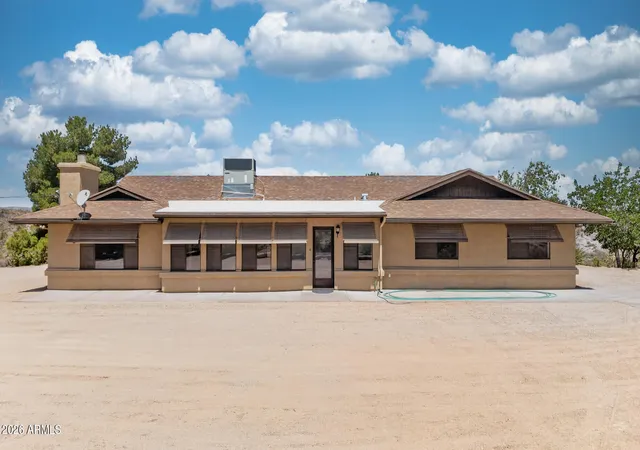 Homes for sale in Kingman, AZ | 3127 E Rosslynn Dr, Kingman, AZ 86401 | MLS# 7040799