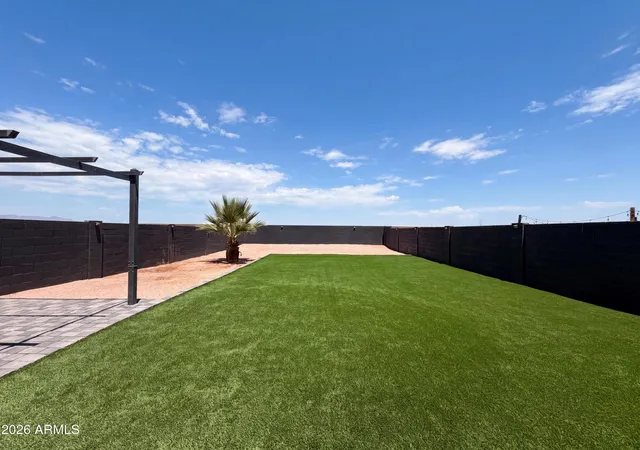 Photo 4 of Sale Pending at 41812 W Hillman Dr, Maricopa, AZ 85138 | MLS# 7040548 | Listing updated on 2026-09-11