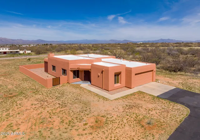 Homes for sale in Benson, AZ | 3203 W Thunder Pass Rd, Benson, AZ 85602 | MLS# 7040601