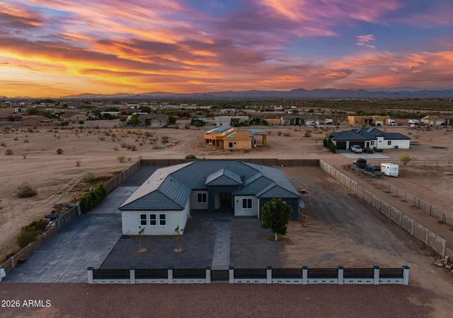 4th image of 23532 W Jomax Rd, Wittmann, AZ 85361 | MLS# 7046999