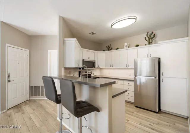 Homes for sale in Scottsdale, AZ | 9550 E Thunderbird Rd #213, Scottsdale, AZ 85260 | MLS# 7045666