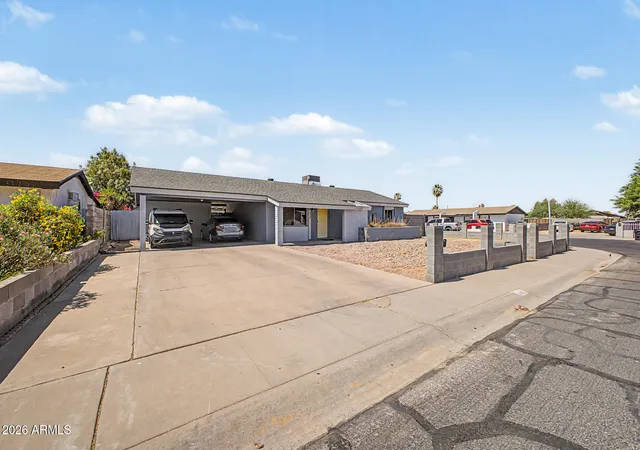 1st image of 8137 W Montecito Ave, Phoenix, AZ 85033 | MLS# 7040695
