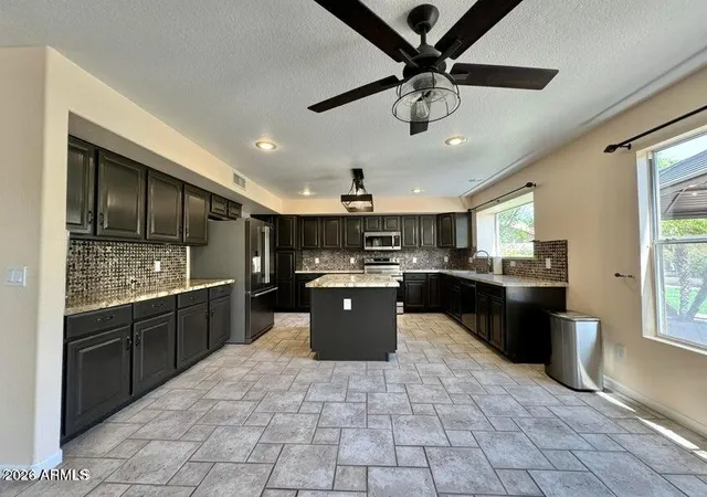 Photo 3 of Single family home for sale at 7865 W Kristal Way, Glendale, AZ 85308 | MLS# 7041212 | Listing updated on 2026-10-07