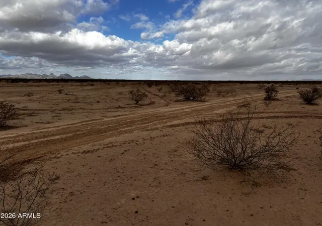 Photo 4 of Land for sale at 44751 S Avenue 48, Salome, AZ 85348 | MLS# 7040764 | Listing updated on 2026-06-11