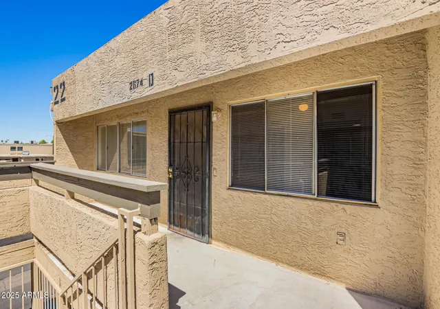Photo 3 of Sale Pending at 2674 N 43rd Avenue #D, Phoenix, AZ 85009 | MLS# 7040773 | Listing updated on 2026-08-04