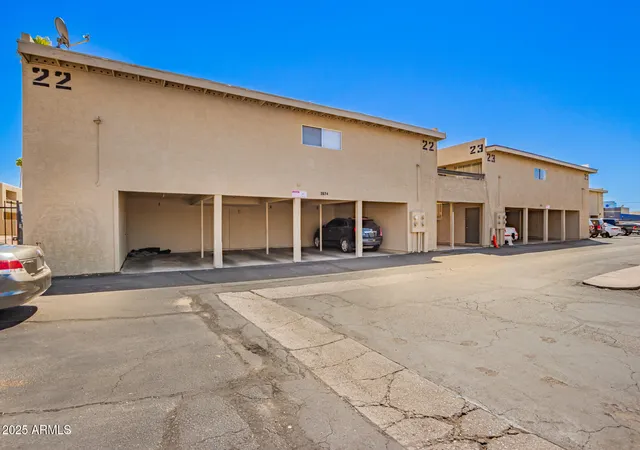 Photo 3 of Sale Pending at 2674 N 43rd Avenue #D, Phoenix, AZ 85009 | MLS# 7040773 | Listing updated on 2026-08-04