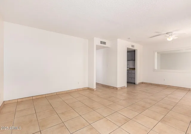 Photo 4 of Sale Pending at 2674 N 43rd Avenue #D, Phoenix, AZ 85009 | MLS# 7040773 | Listing updated on 2026-08-04