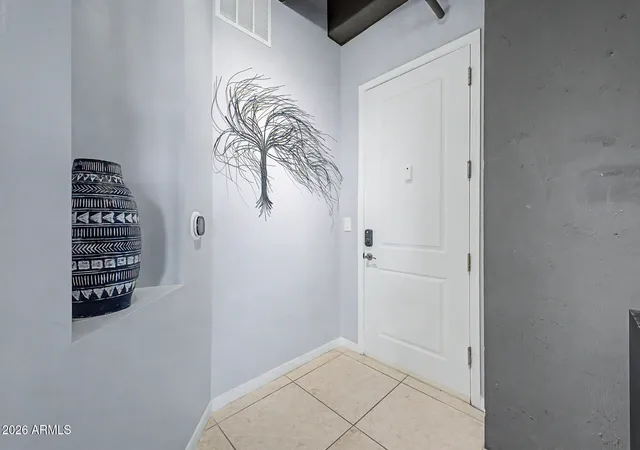 1st image of 1 E Lexington Ave #510, Phoenix, AZ 85012 | MLS# 7041214