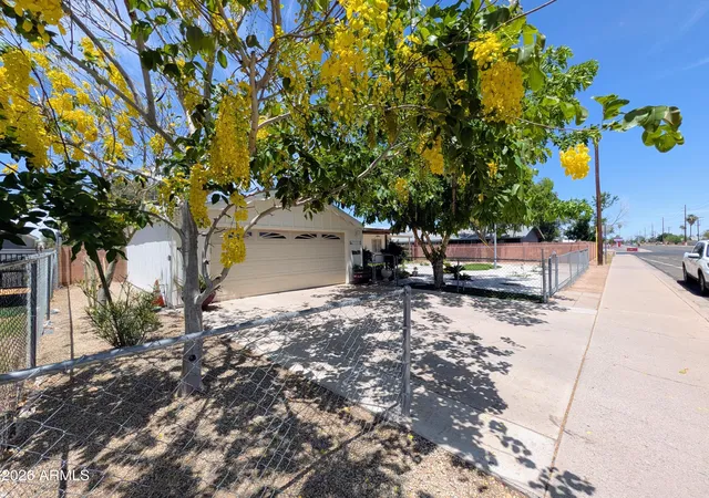 Photo 3 of Single family home for sale at 7364 N 39th Avenue, Phoenix, AZ 85051 | MLS# 7040967 | Listing updated on 2026-08-11