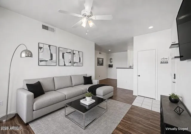2nd image of 3302 N 7th St #318, Phoenix, AZ 85014 | MLS# 7041550
