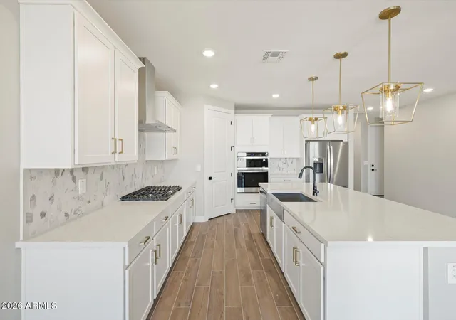 Photo 4 of Sale Pending at 326 W Flatiron Trl, Apache Junction, AZ 85120 | MLS# 7041019 | Listing updated on 2026-09-02