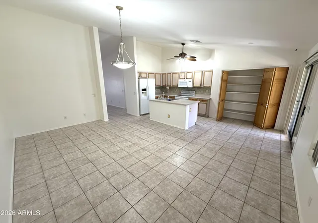 Photo 4 of Single family home for sale at 10781 W Robin Ln, Peoria, AZ 85373 | MLS# 7041104 | Listing updated on 2026-09-20