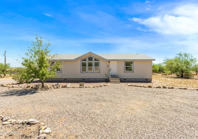 Homes for sale in Hereford, AZ | 5838 E Perry Ln, Hereford, AZ 85615 | MLS# 7042100