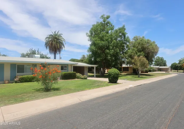 Photo 3 of Sale Pending at 10222 W Snead Cir S, Sun City, AZ 85351 | MLS# 7041254 | Listing updated on 2026-08-26