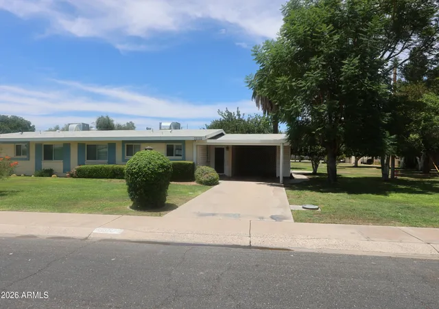 Photo 3 of Sale Pending at 10222 W Snead Cir S, Sun City, AZ 85351 | MLS# 7041254 | Listing updated on 2026-08-26