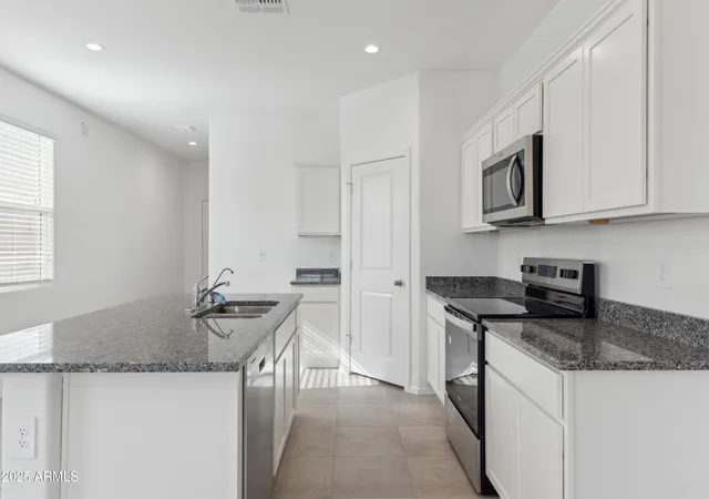 4th image of 1421 W Walton Ave, Coolidge, AZ 85128 | MLS# 7041368