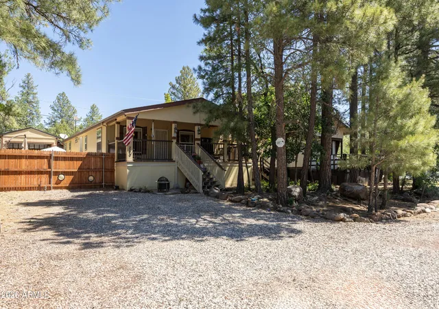 Photo 1 of Manufactured home for sale at 260 E Oak Dr, Munds Park, AZ 86017 | MLS# 7041422 | Listing updated on 2026-09-26