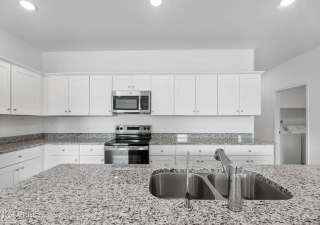2nd image of 10055 W Devonshire Ave, Phoenix, AZ 85037 | MLS# 7041441