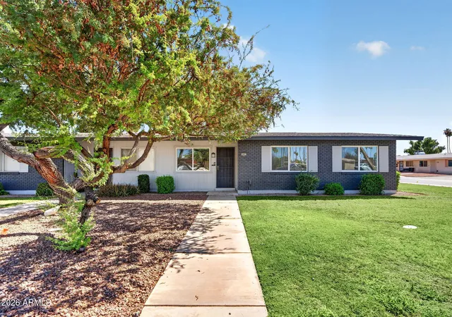 1st image of 10931 W Thunderbird Blvd, Sun City, AZ 85351 | MLS# 7042412