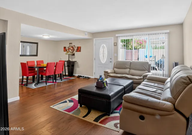 Photo 3 of Townhouse for sale at 7850 E Keim Dr, Scottsdale, AZ 85250 | MLS# 7041604 | Listing updated on 2026-08-26