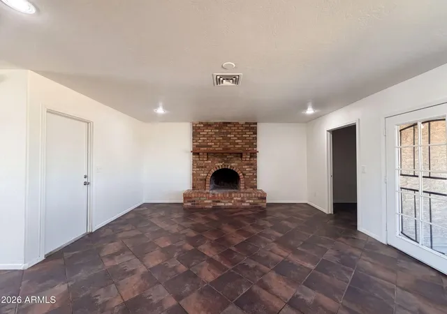 Homes for sale in Tempe, AZ | 2702 W Carter Dr, Tempe, AZ 85282 | MLS# 7041569