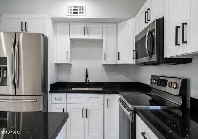 Photo 4 of Single family home for sale at 18218 N 33rd Drive, Phoenix, AZ 85053 | MLS# 7041594 | Listing updated on 2026-07-19