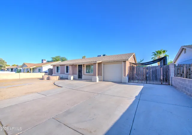 Photo 1 of Single family home for sale at 6601 W Monte Vista Rd, Phoenix, AZ 85035 | MLS# 7041605 | Listing updated on 2026-10-27