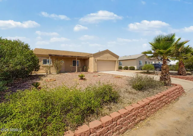 Homes for sale in Morristown, AZ | 445 W Reizen Dr, Morristown, AZ 85342 | MLS# 7043036