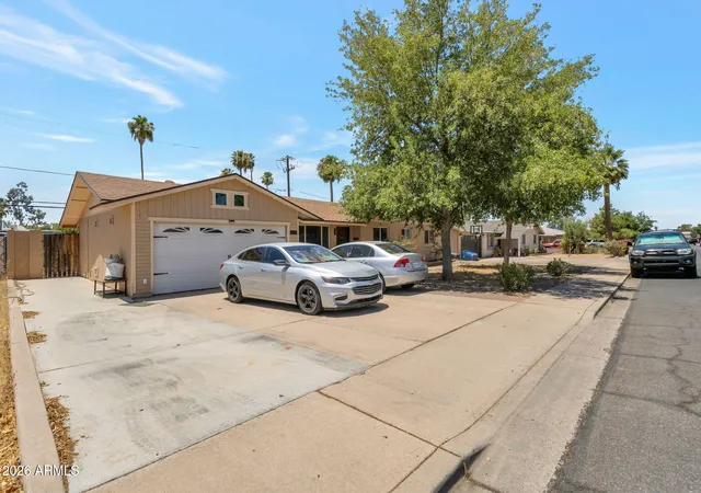 Photo 3 of Single family home for sale at 2065 E 3rd Drive, Mesa, AZ 85204 | MLS# 7041609 | Listing updated on 2026-08-31