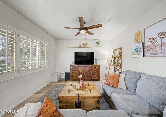Photo 2 of Sale Pending at 4524 N 24th Place, Phoenix, AZ 85016 | MLS# 7041710 | Listing updated on 2026-07-27