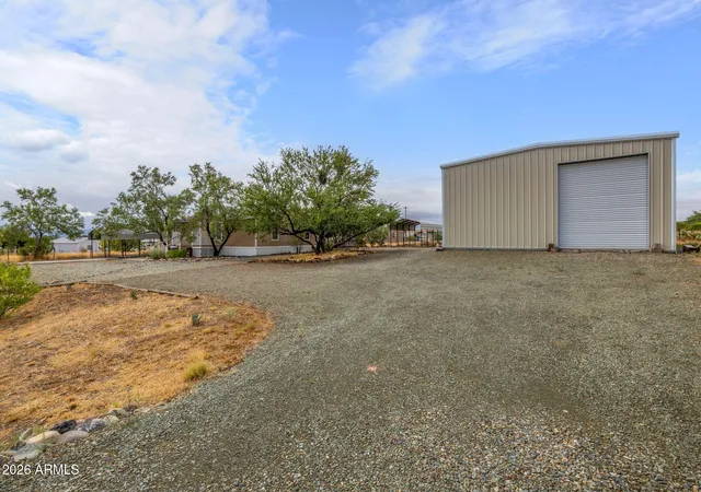 Photo 3 of Single family home for sale at 20253 E Conestoga Dr, Mayer, AZ 86333 | MLS# 7056637 | Listing updated on 2026-08-11