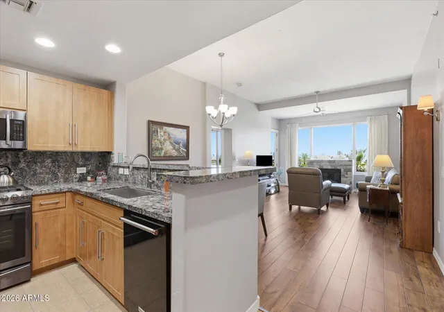 3rd image of 17 W Vernon Ave #514, Phoenix, AZ 85003 | MLS# 7044004