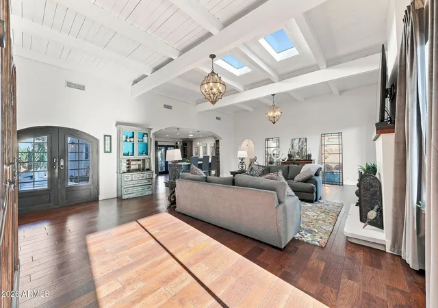 Photo 4 of Townhouse for sale at 6333 N Scottsdale Rd #5, Scottsdale, AZ 85250 | MLS# 7058305 | Listing updated on 2026-09-18
