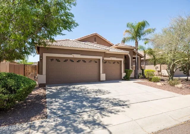Photo 3 of Single family home for sale at 3525 W Quail Trak Dr, Phoenix, AZ 85083 | MLS# 7042917 | Listing updated on 2026-09-04