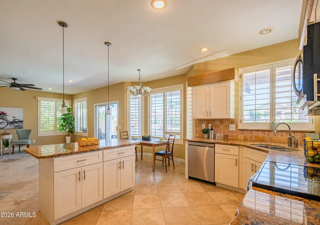 Photo 3 of Single family home for sale at 5338 W Tonopah Dr, Glendale, AZ 85308 | MLS# 7041818 | Listing updated on 2026-09-29