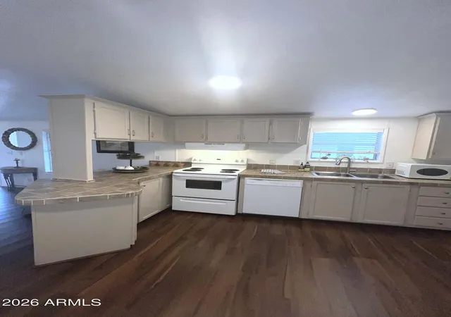 Homes for sale in Phoenix, AZ | 2105 E Villa Maria Dr #78, Phoenix, AZ 85022 | MLS# 7041823